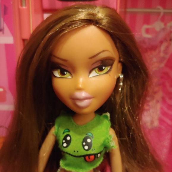 Vintage Bratz - Picture 1 of 3